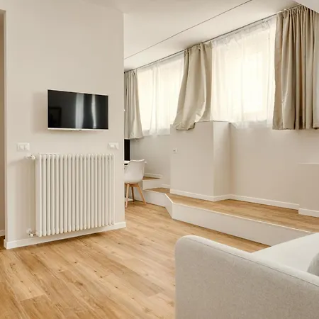 Hostmate - - Imperia's Warm - Romolo Iulm Μιλάνο