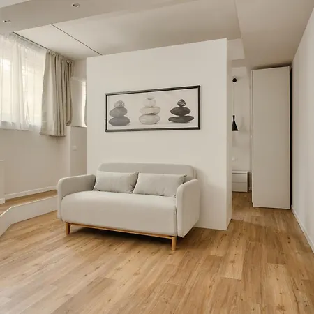 Διαμέρισμα Hostmate - - Imperia's Warm - Romolo Iulm *